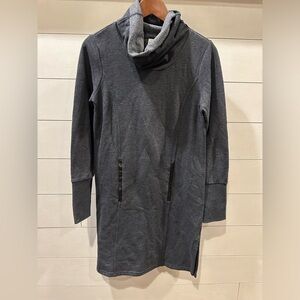 Lolë Women’s Long Cotton Gray Sweater- Size Small